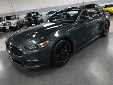 2016 Ford Mustang V6 Convertible   - Photo 4 - Addison, IL 60101