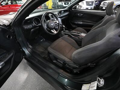 2016 Ford Mustang V6 Convertible   - Photo 23 - Addison, IL 60101