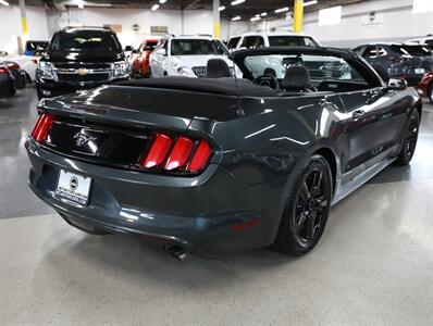 2016 Ford Mustang V6 Convertible   - Photo 9 - Addison, IL 60101