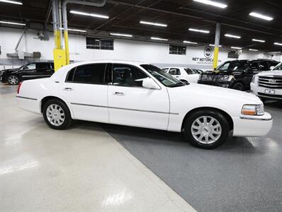 2009 Lincoln Town Car Signature Limited   - Photo 8 - Addison, IL 60101