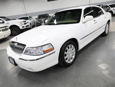 2009 Lincoln Town Car Signature Limited   - Photo 4 - Addison, IL 60101