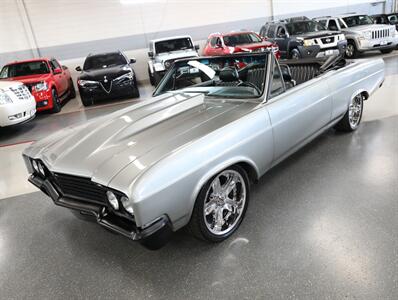 1965 Buick Skylark Convertible   - Photo 4 - Addison, IL 60101