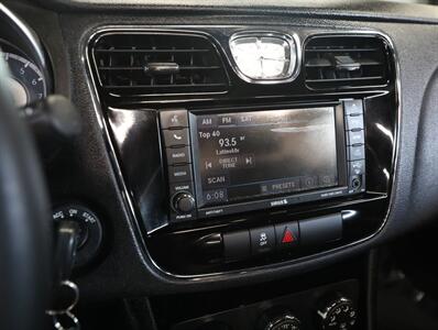 2014 Chrysler 200 Touring   - Photo 27 - Addison, IL 60101