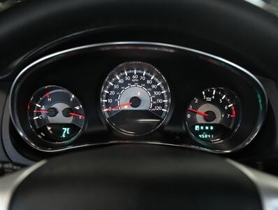 2014 Chrysler 200 Touring   - Photo 30 - Addison, IL 60101