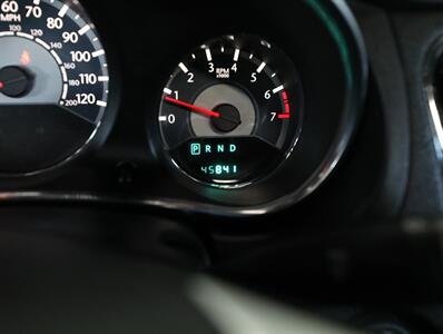 2014 Chrysler 200 Touring   - Photo 31 - Addison, IL 60101