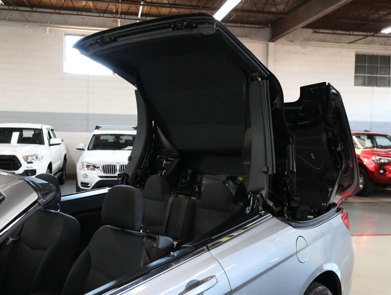 2014 Chrysler 200 Touring - Photo 37 - Addison, IL 60101