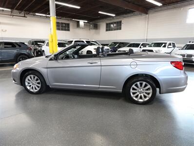 2014 Chrysler 200 Touring   - Photo 14 - Addison, IL 60101