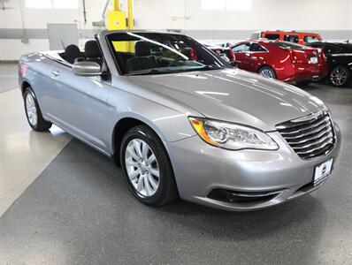 2014 Chrysler 200 Touring   - Photo 7 - Addison, IL 60101