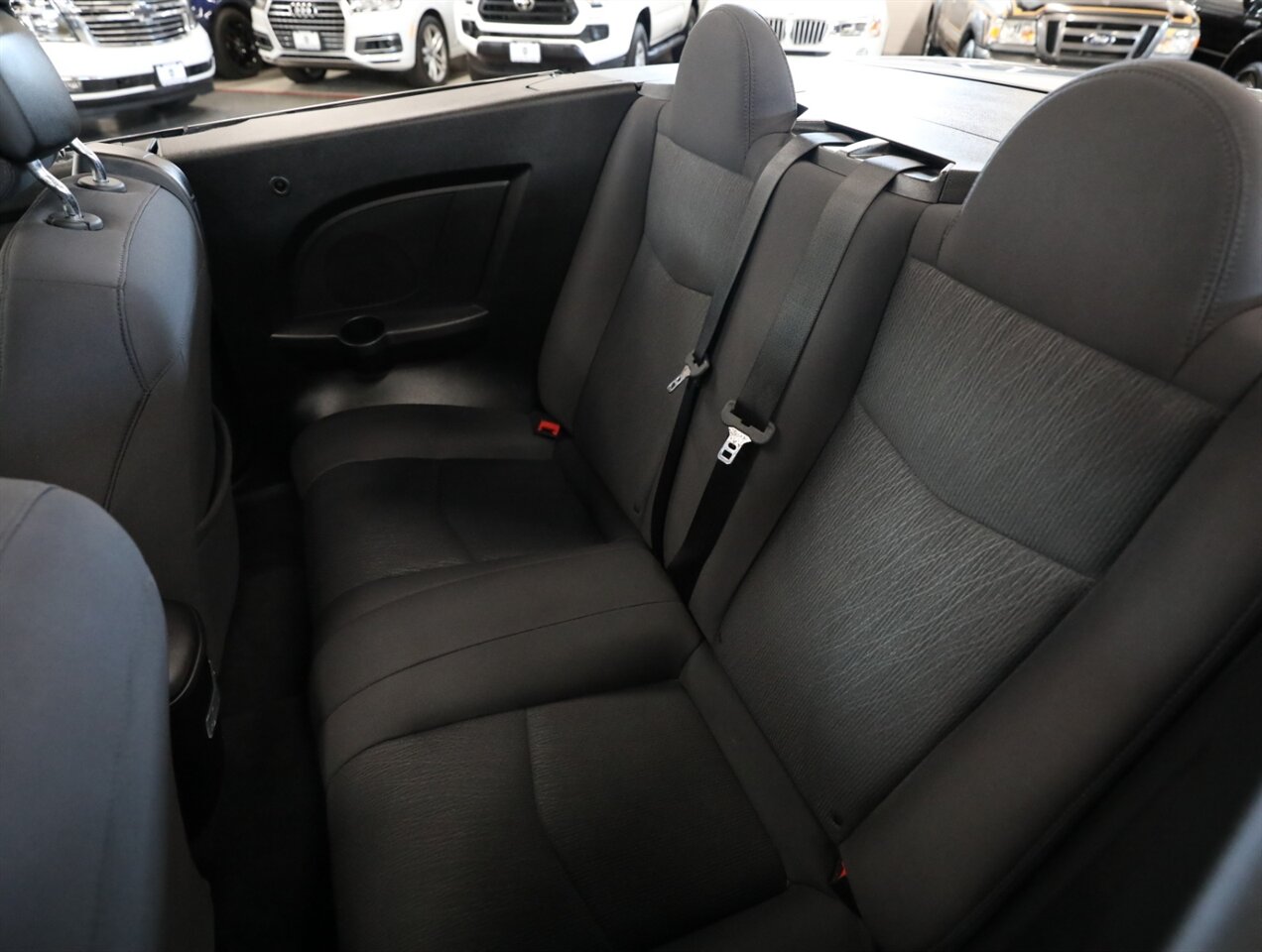 2014 Chrysler 200 Touring - Photo 21 - Addison, IL 60101