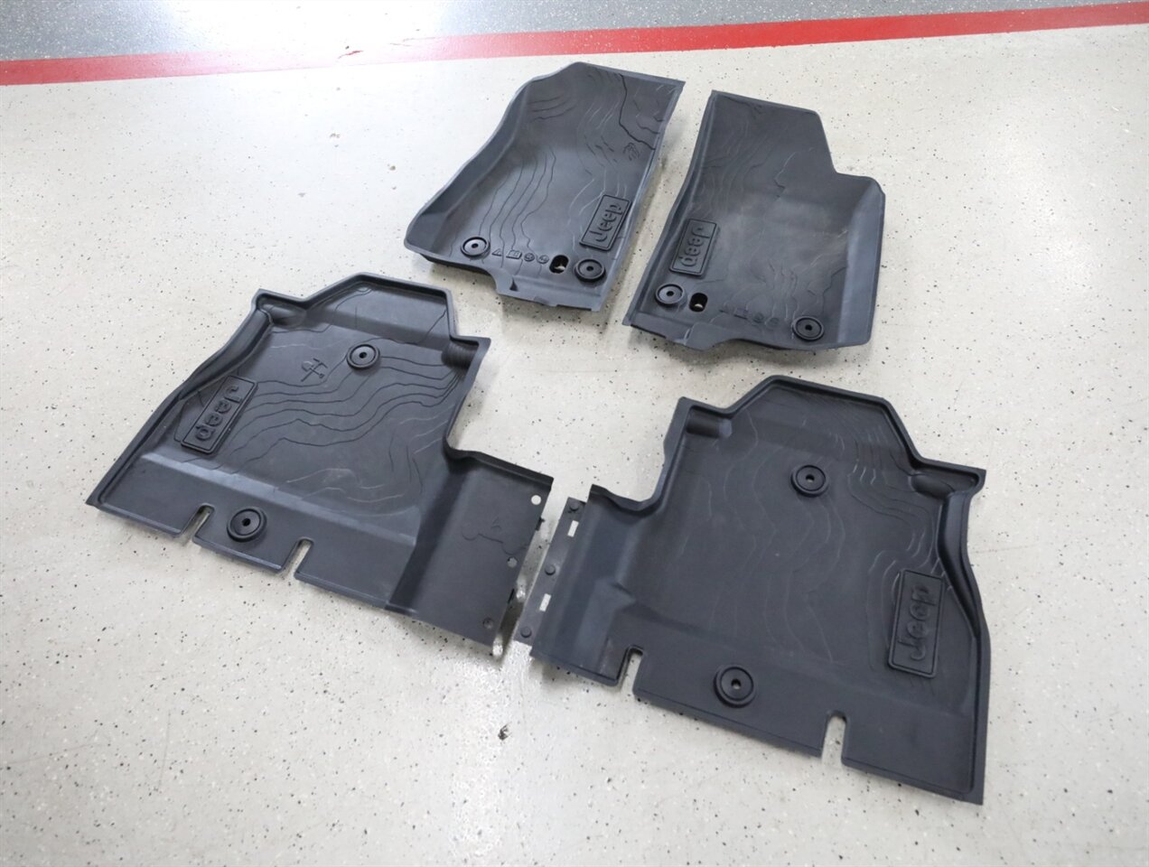 2018 Jeep Wrangler Unlimited Sahara - Photo 50 - Addison, IL 60101