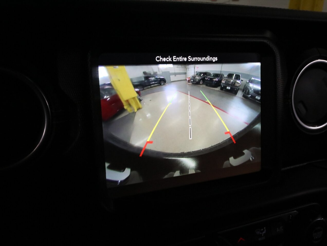 2018 Jeep Wrangler Unlimited Sahara - Photo 36 - Addison, IL 60101