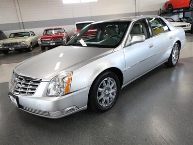 2009 Cadillac DTS Luxury 5-Passenger - Photo 4 - Addison, IL 60101