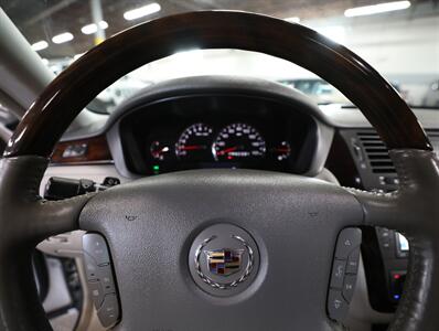 2009 Cadillac DTS Luxury 5-Passenger - Photo 40 - Addison, IL 60101