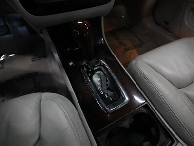 2009 Cadillac DTS Luxury 5-Passenger - Photo 37 - Addison, IL 60101