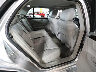 2009 Cadillac DTS Luxury 5-Passenger - Photo 21 - Addison, IL 60101