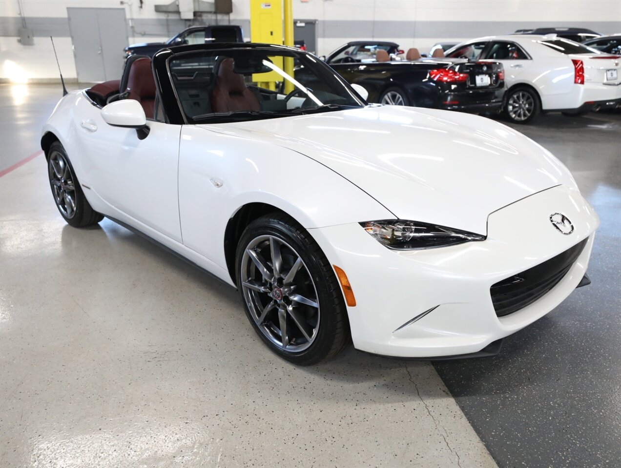 2020 Mazda MX-5 Miata 100th Anniversary - Photo 7 - Addison, IL 60101