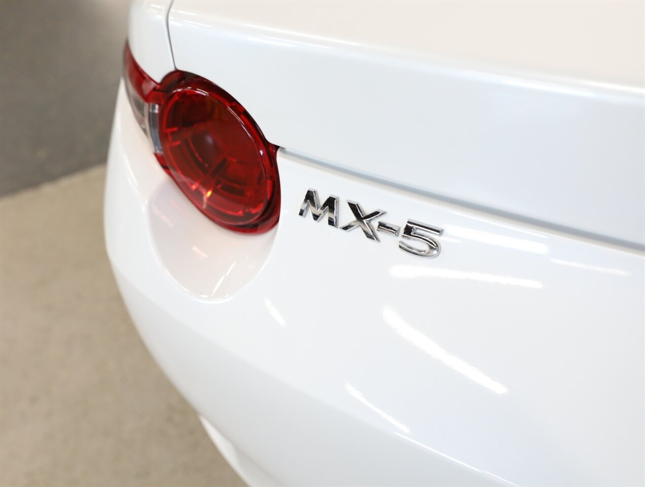2020 Mazda MX-5 Miata 100th Anniversary - Photo 15 - Addison, IL 60101