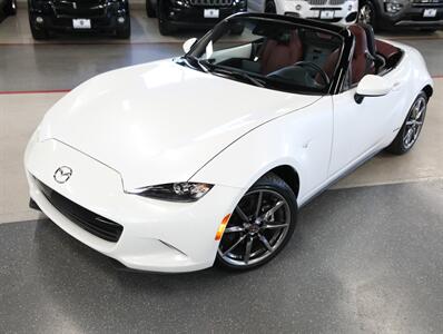 2020 Mazda MX-5 Miata 100th Anniversary - Photo 2 - Addison, IL 60101