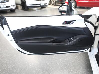 2020 Mazda MX-5 Miata 100th Anniversary - Photo 24 - Addison, IL 60101