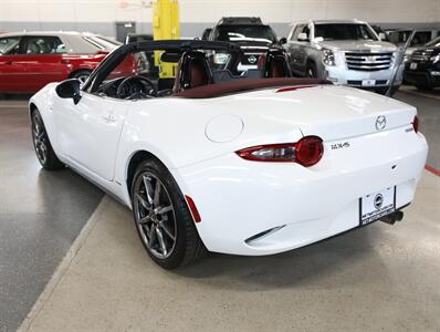 2020 Mazda MX-5 Miata 100th Anniversary - Photo 16 - Addison, IL 60101