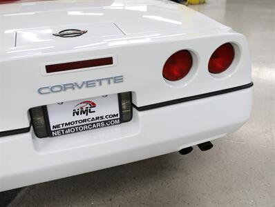 1990 Chevrolet Corvette Convertible - Photo 17 - Addison, IL 60101