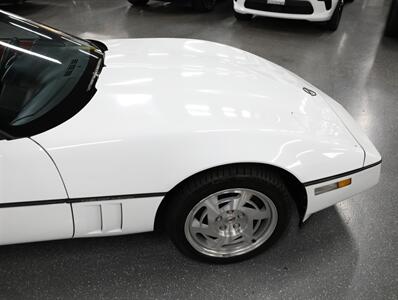1990 Chevrolet Corvette Convertible - Photo 12 - Addison, IL 60101
