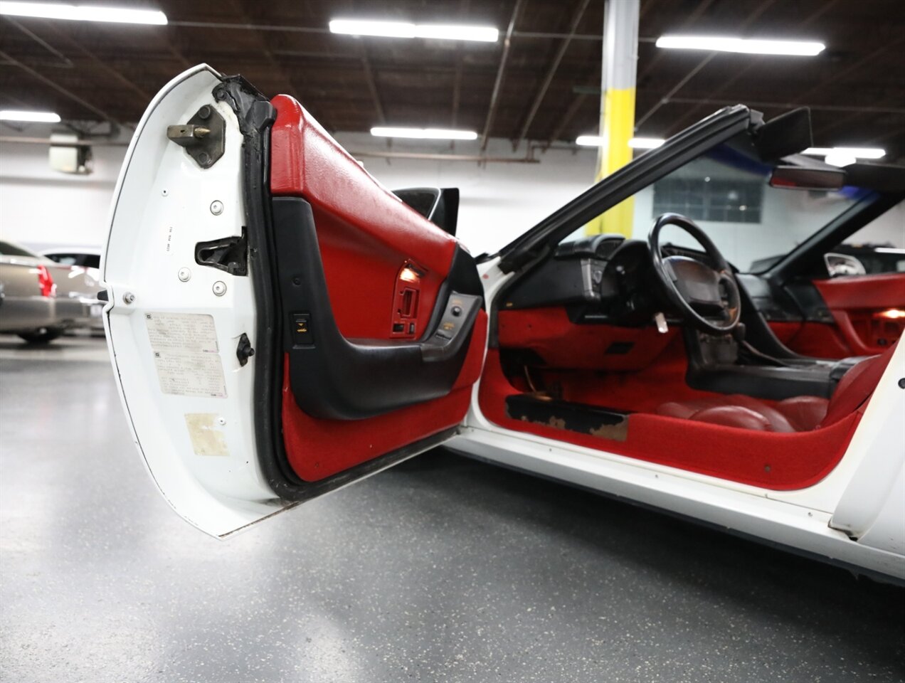 1990 Chevrolet Corvette Convertible - Photo 33 - Addison, IL 60101