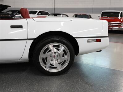 1990 Chevrolet Corvette Convertible - Photo 23 - Addison, IL 60101