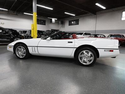 1990 Chevrolet Corvette Convertible - Photo 24 - Addison, IL 60101