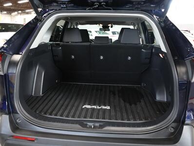 2019 Toyota RAV4 XLE   - Photo 22 - Addison, IL 60101