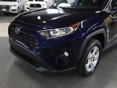 2019 Toyota RAV4 XLE   - Photo 3 - Addison, IL 60101