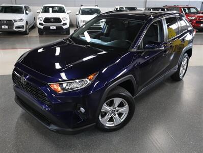 2019 Toyota RAV4 XLE   - Photo 2 - Addison, IL 60101