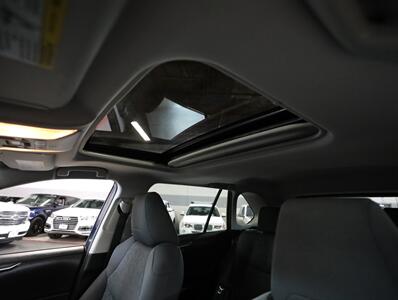 2019 Toyota RAV4 XLE   - Photo 31 - Addison, IL 60101