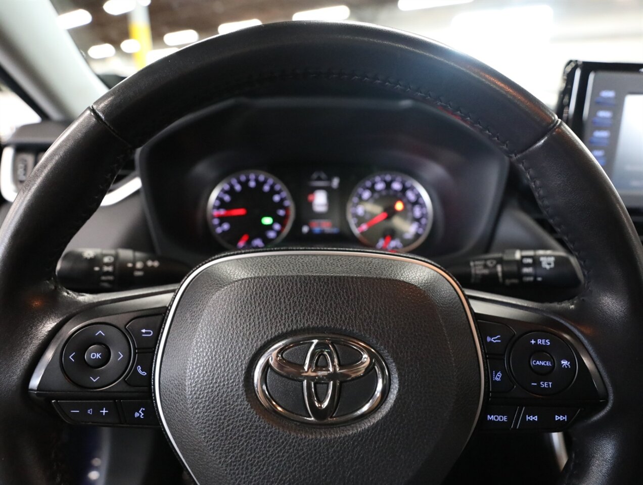 2019 Toyota RAV4 XLE - Photo 39 - Addison, IL 60101