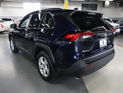2019 Toyota RAV4 XLE   - Photo 13 - Addison, IL 60101