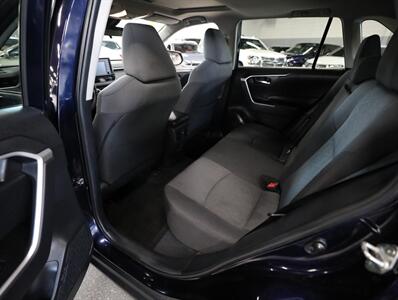 2019 Toyota RAV4 XLE   - Photo 25 - Addison, IL 60101