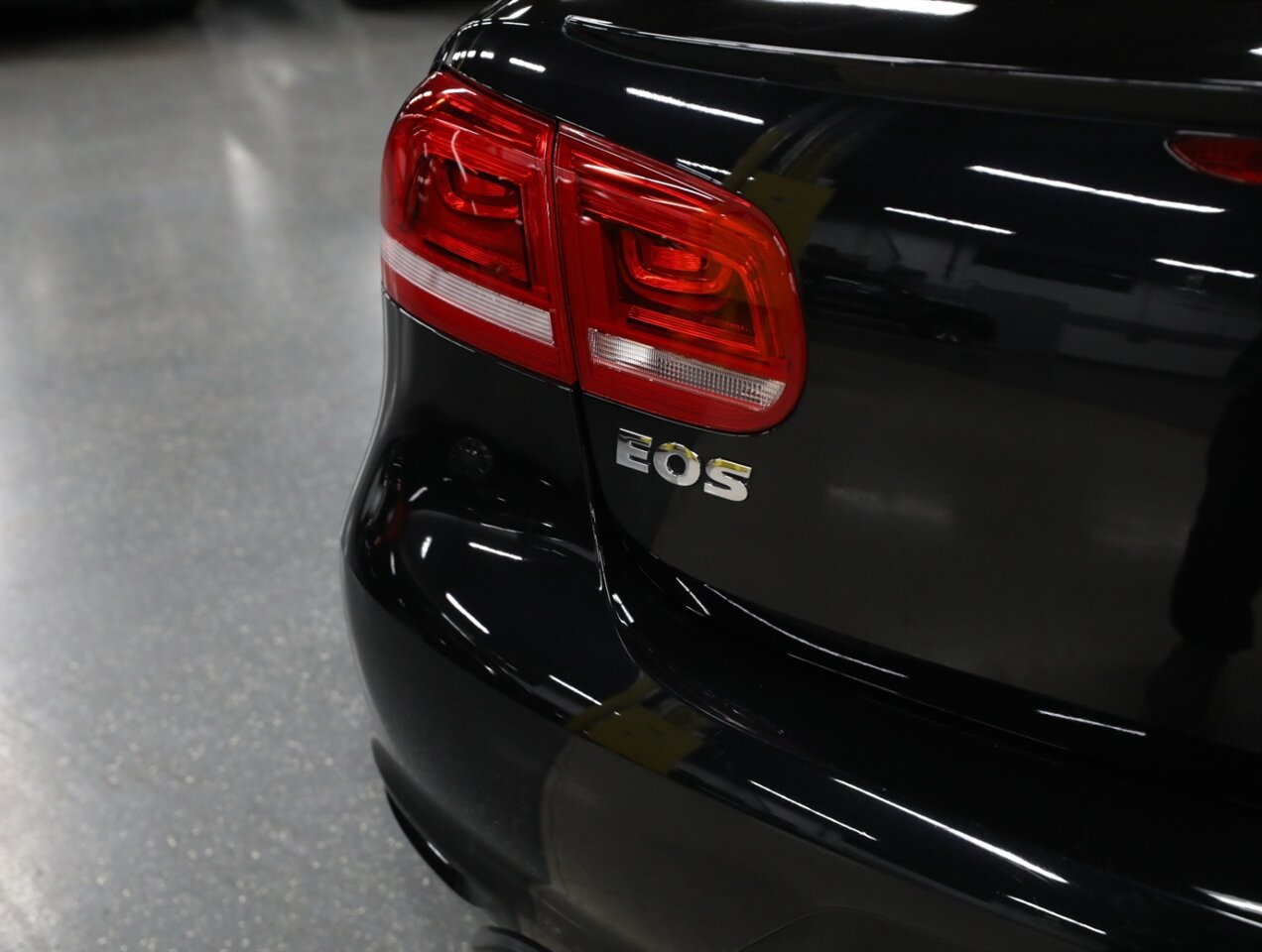 2015 Volkswagen Eos Komfort Edition SULEV - Photo 12 - Addison, IL 60101