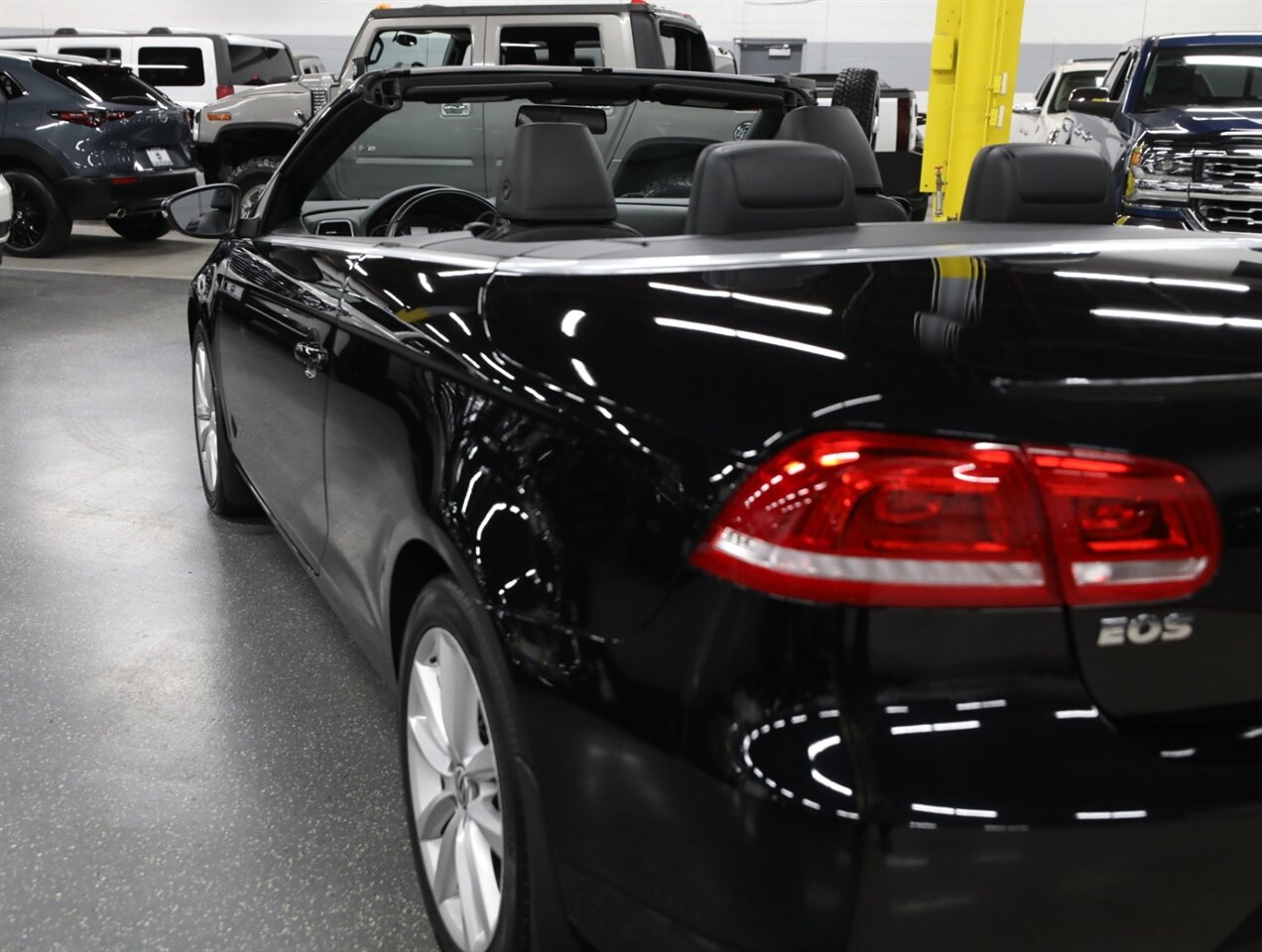 2015 Volkswagen Eos Komfort Edition SULEV - Photo 14 - Addison, IL 60101