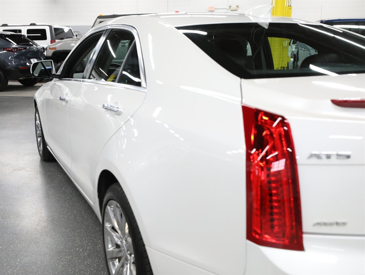 2018 Cadillac ATS 2.0T AWD - Photo 14 - Addison, IL 60101