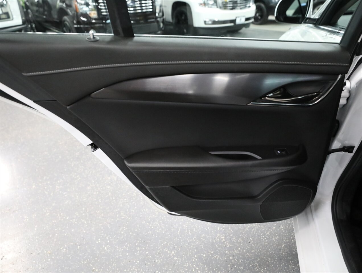 2018 Cadillac ATS 2.0T AWD - Photo 23 - Addison, IL 60101