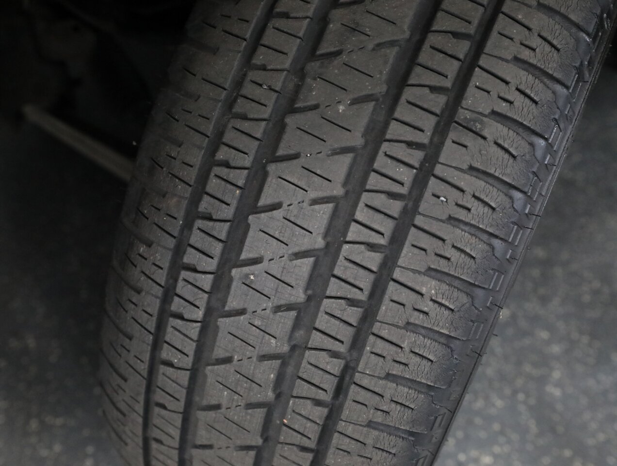 2013 Chevrolet Avalanche LT Black Diamond 4X4 - Photo 45 - Addison, IL 60101