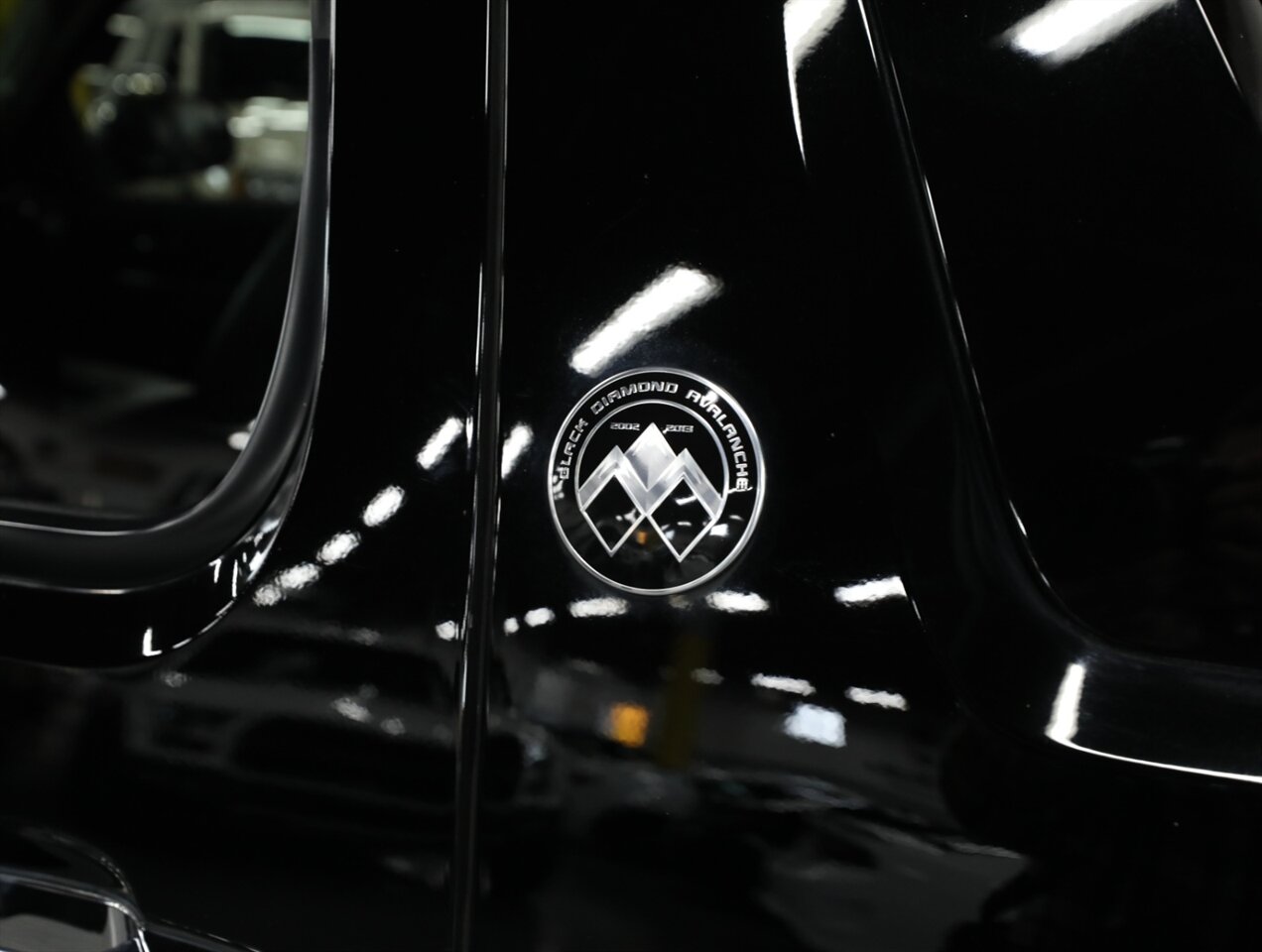 2013 Chevrolet Avalanche LT Black Diamond 4X4 - Photo 15 - Addison, IL 60101