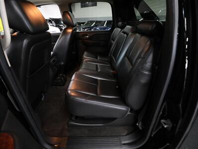 2013 Chevrolet Avalanche LT Black Diamond 4X4 - Photo 25 - Addison, IL 60101