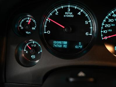 2013 Chevrolet Avalanche LT Black Diamond 4X4 - Photo 39 - Addison, IL 60101