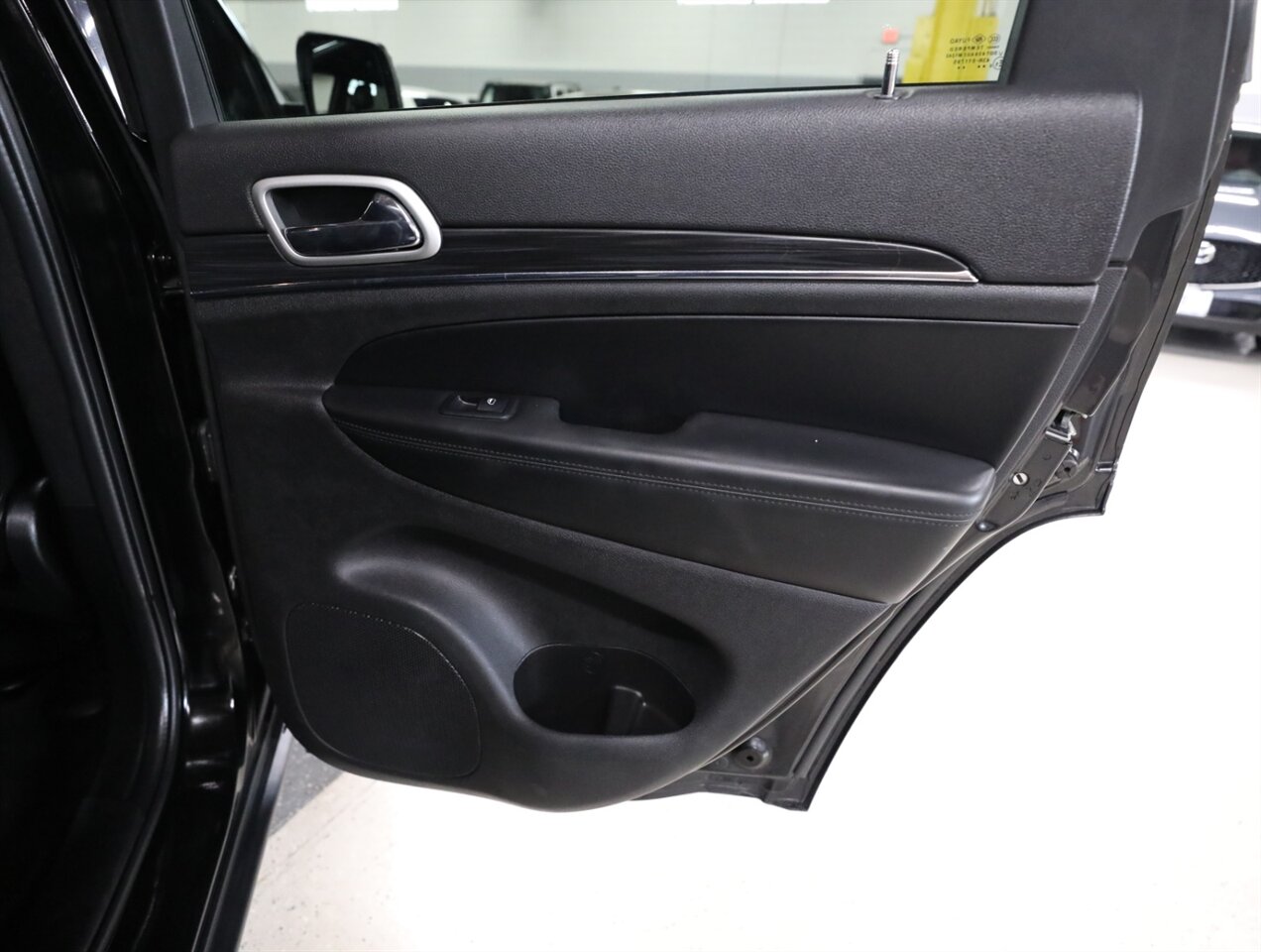 2021 Jeep Grand Cherokee Limited 4X4 - Photo 19 - Addison, IL 60101