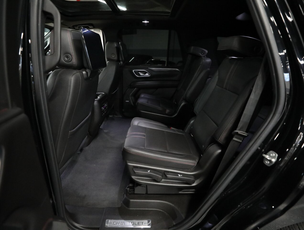2021 Chevrolet Tahoe RST 4X4 - Photo 28 - Addison, IL 60101