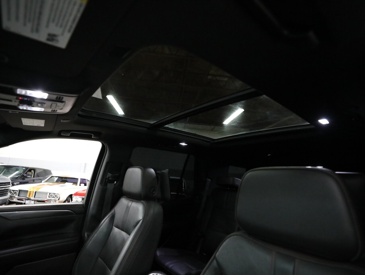 2021 Chevrolet Tahoe RST 4X4 - Photo 35 - Addison, IL 60101