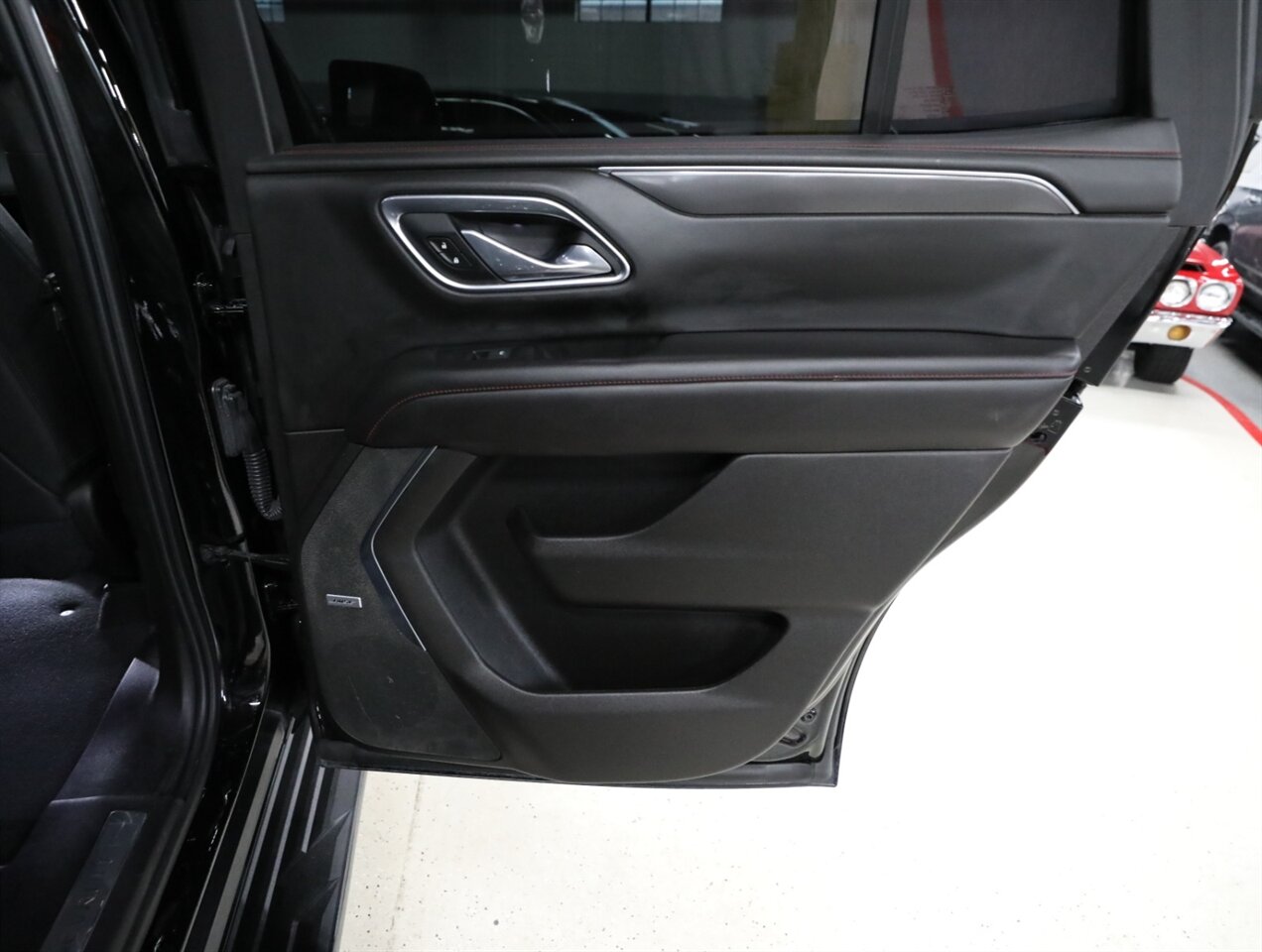 2021 Chevrolet Tahoe RST 4X4 - Photo 17 - Addison, IL 60101