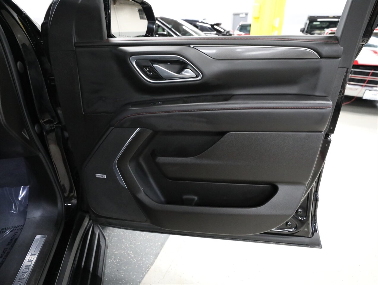 2021 Chevrolet Tahoe RST 4X4 - Photo 14 - Addison, IL 60101
