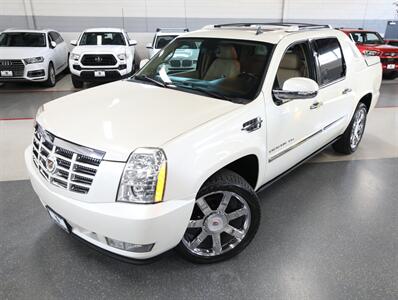 2013 Cadillac Escalade EXT Premium   - Photo 2 - Addison, IL 60101